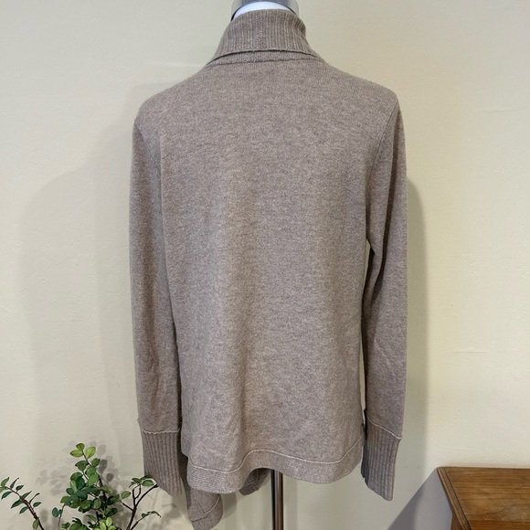 100% Cashmere CLUB MONACO (Italian Cashmere) high/low cardigan Taupe Size: S/P - Picture 4 of 14
